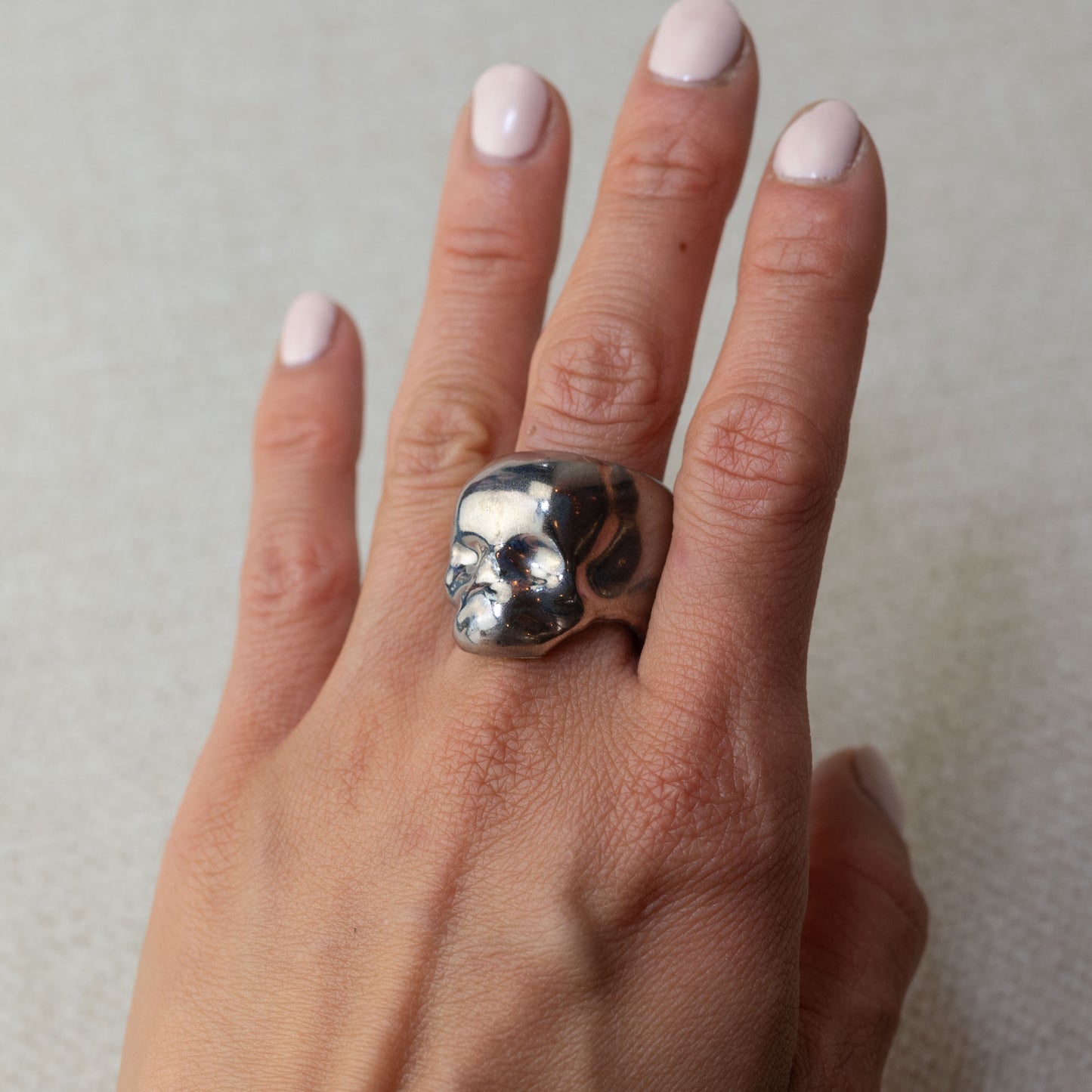 Gilded Porcelain Skull Ring - White Gold