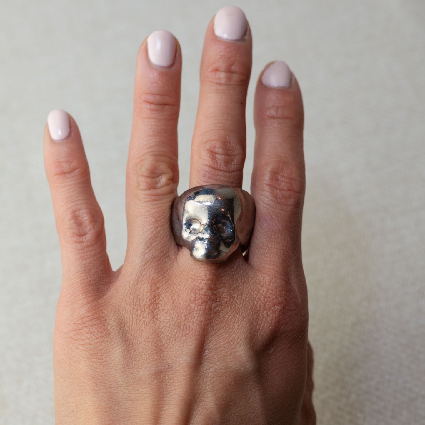 Gilded Porcelain Skull Ring - White Gold