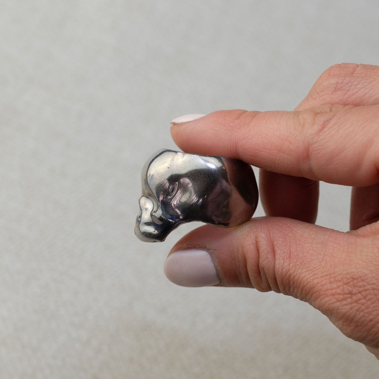 Gilded Porcelain Skull Ring - White Gold