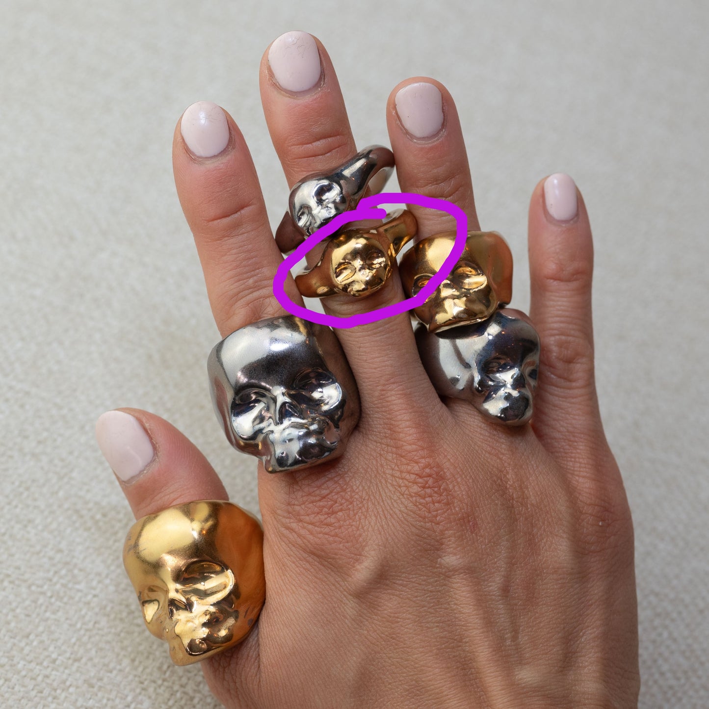 Gilded Porcelain Skull Band Ring - Yellow Gold