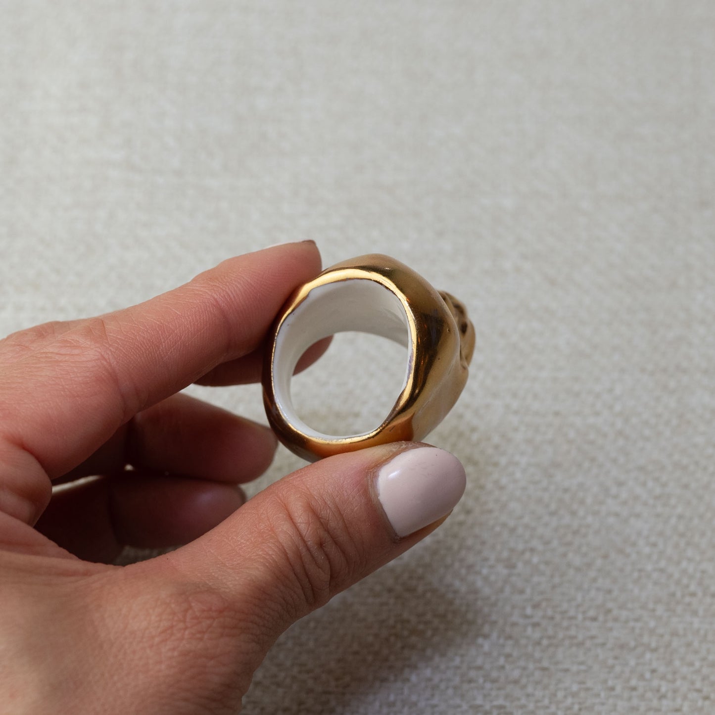 Gilded Porcelain Mega Skull Ring - Yellow Gold