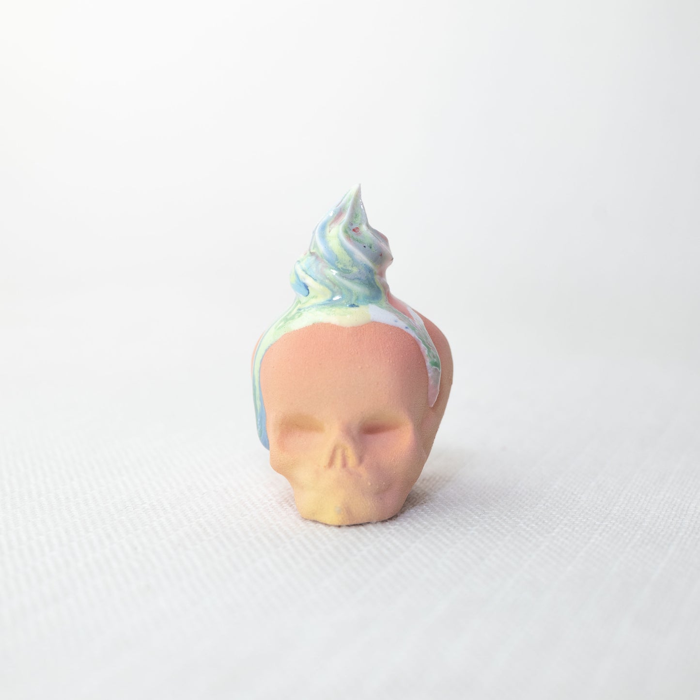 Small Rainbow Unicorn Dessert Skull C1