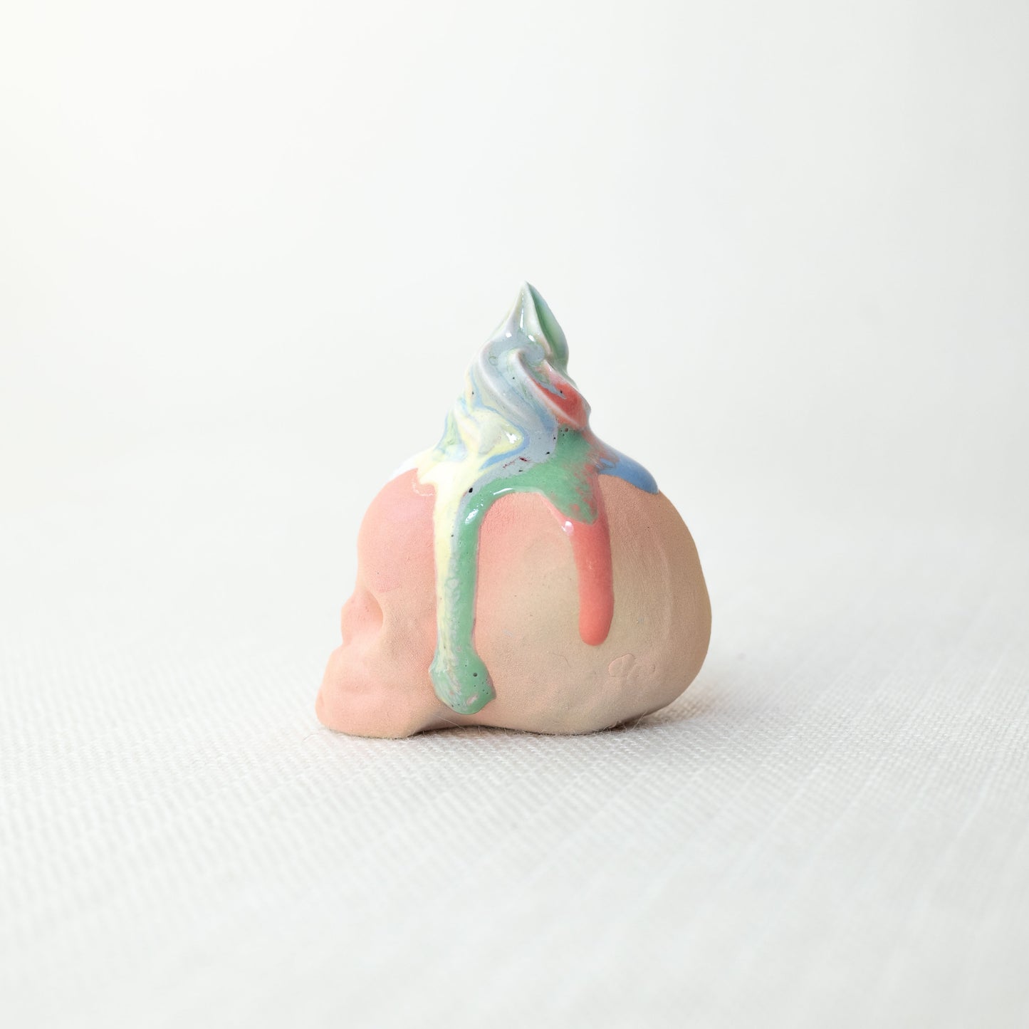 Small Rainbow Unicorn Dessert Skull C4