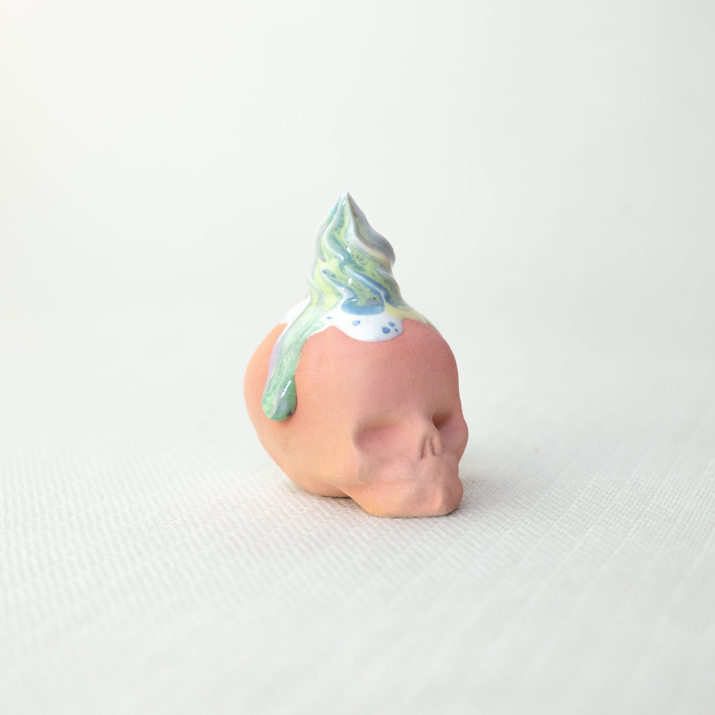 Small Rainbow Unicorn Dessert Skull C4