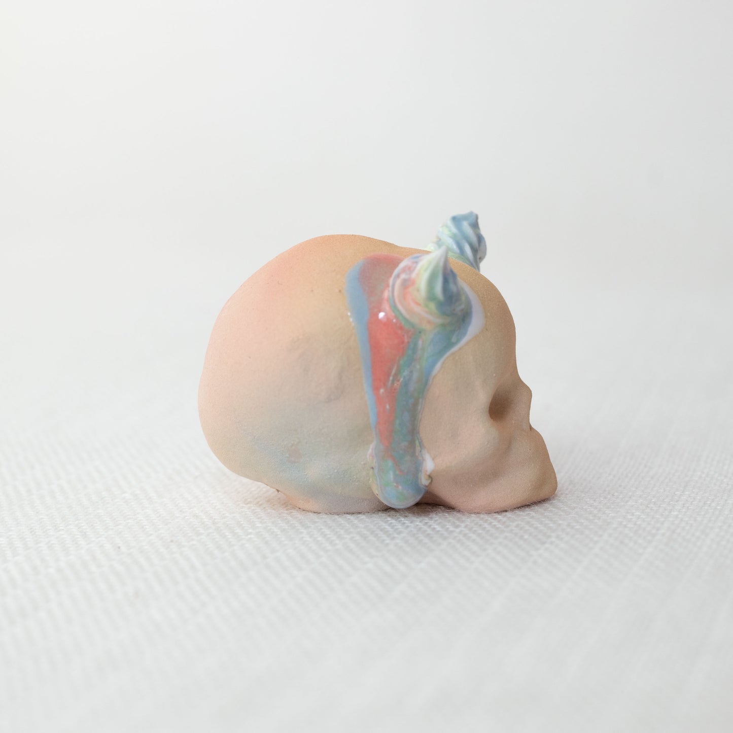 Small Rainbow Unicorn Dessert Skull D1