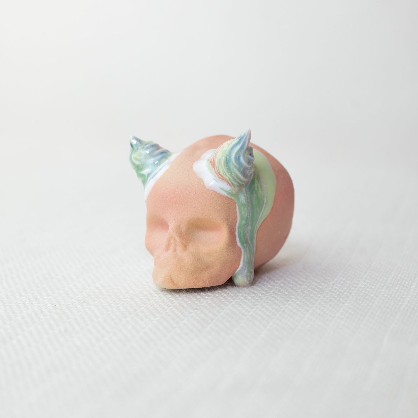 Small Rainbow Unicorn Dessert Skull D3