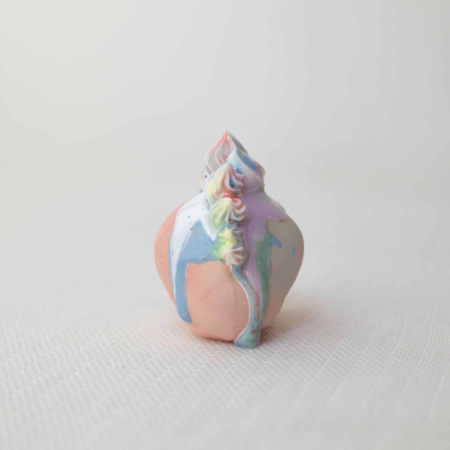 Small Rainbow Unicorn Dessert Skull M1