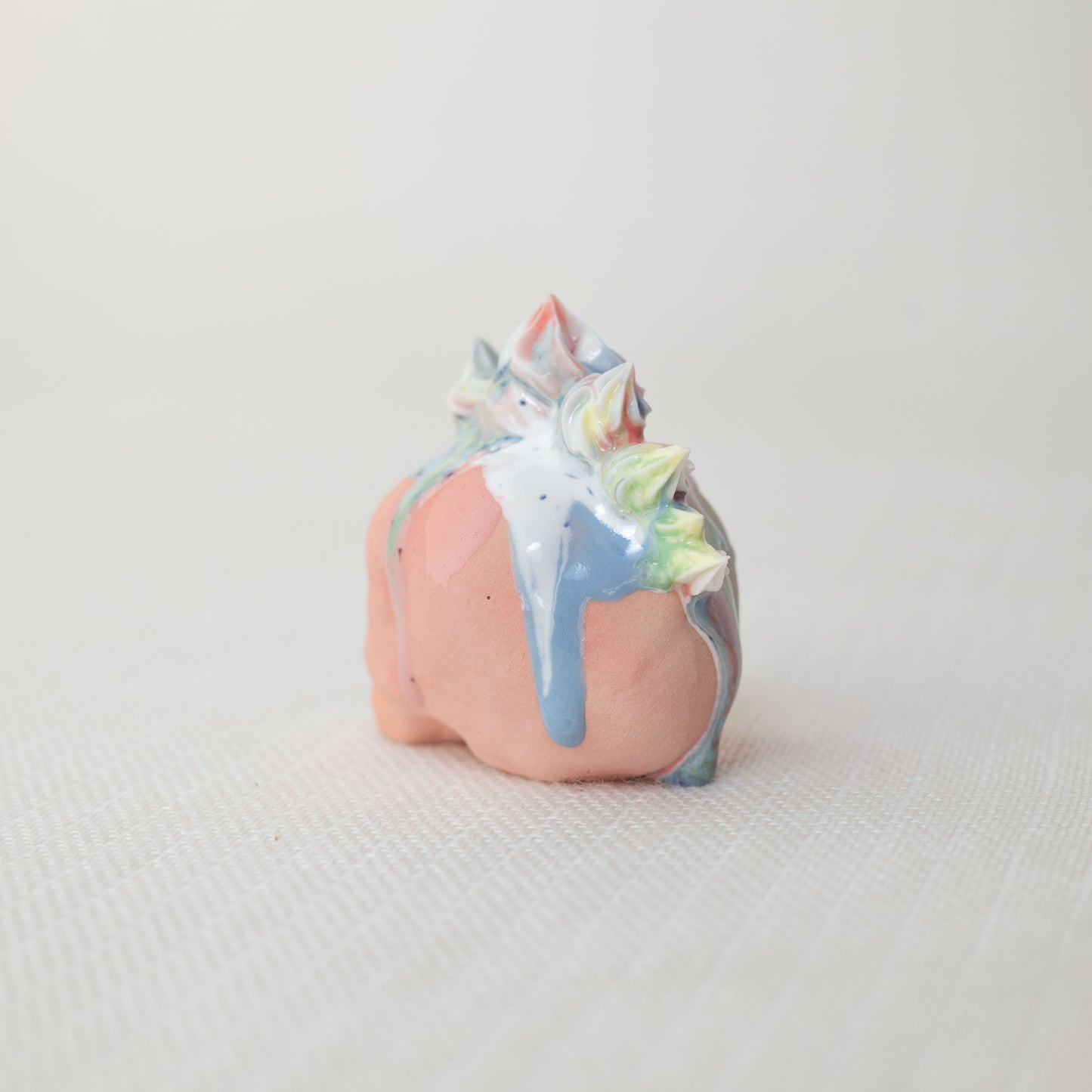 Small Rainbow Unicorn Dessert Skull M1