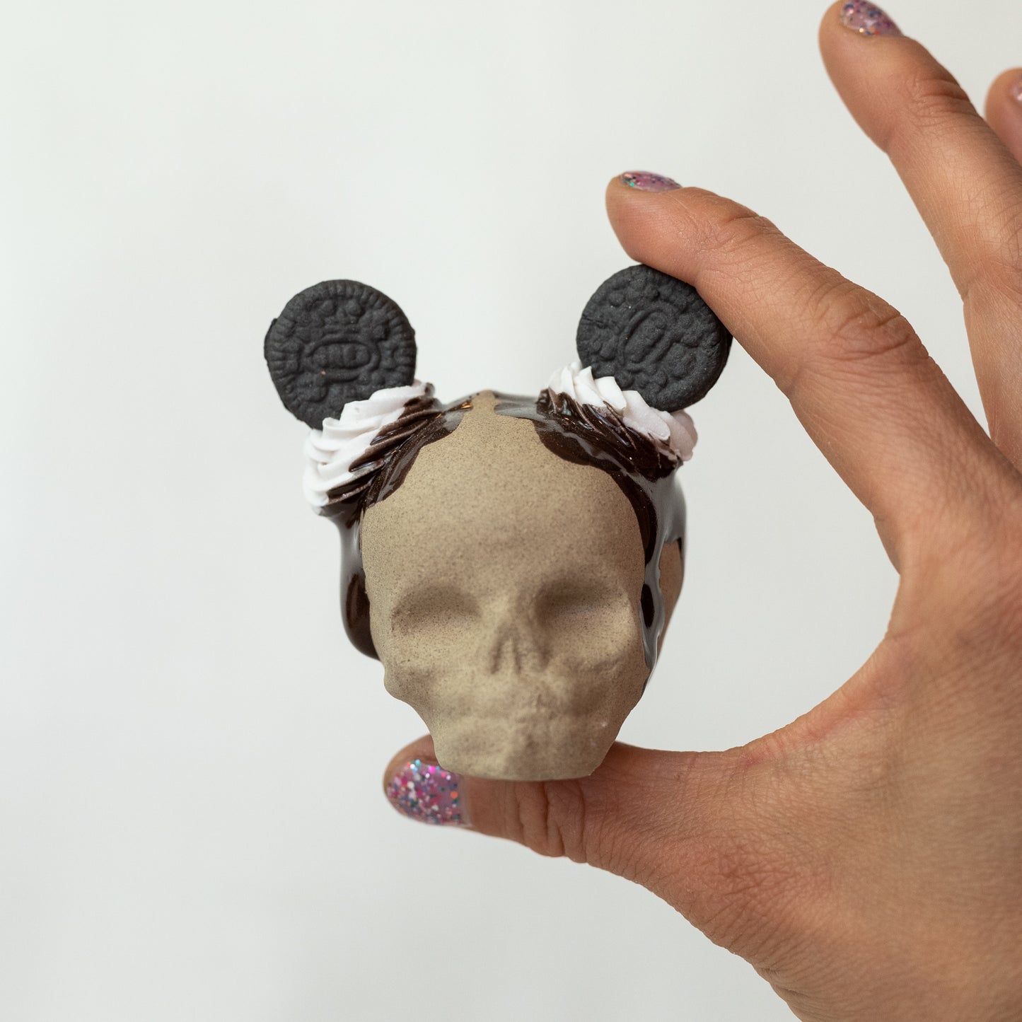 Ceramic Cookies and Cream Ears Skull (Medium)