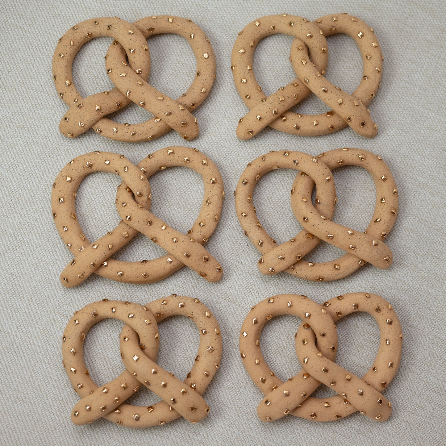 Ceramic Gilded Pretzel (Small)