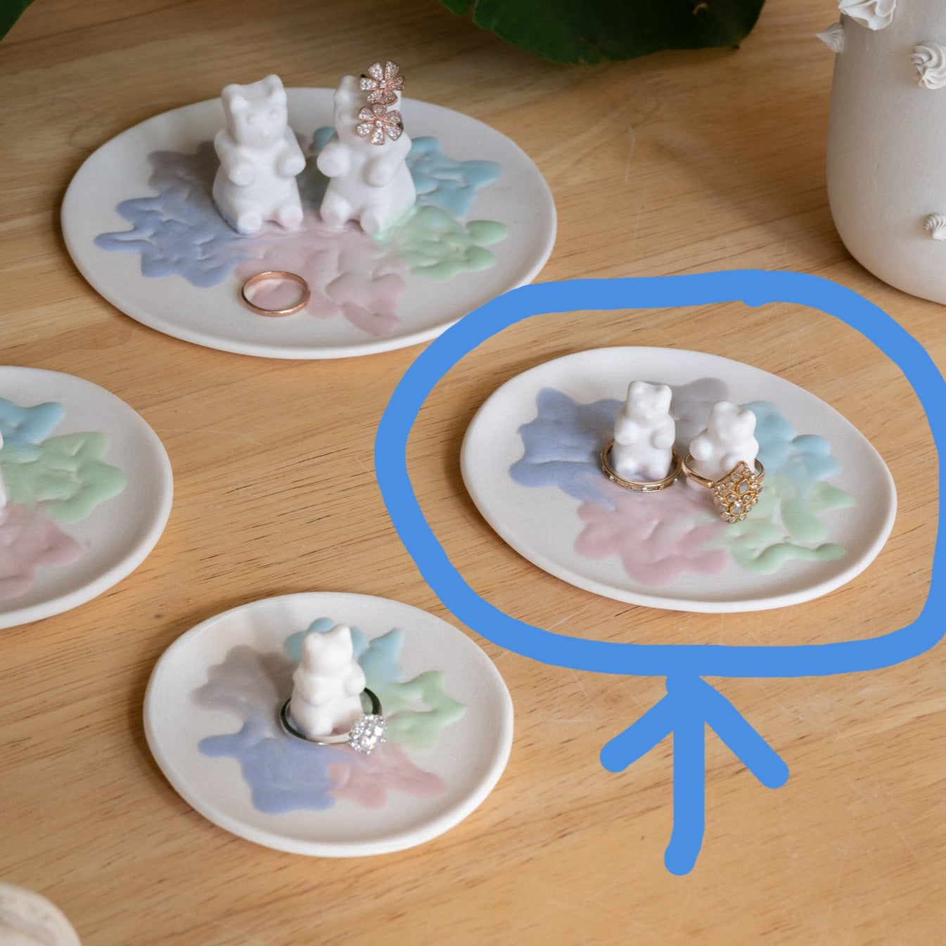 Porcelain ring dish plate gummy bear jewelry holder