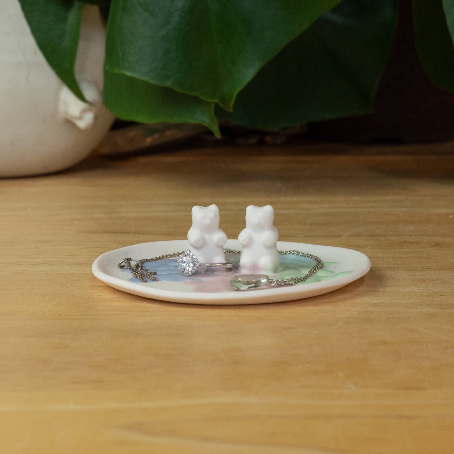 Porcelain ring dish plate gummy bear jewelry holder