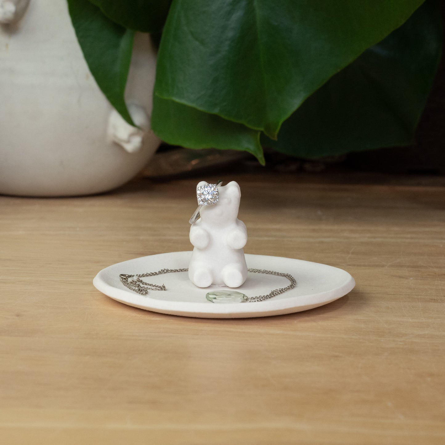 Porcelain ring dish plate gummy bear jewelry holder