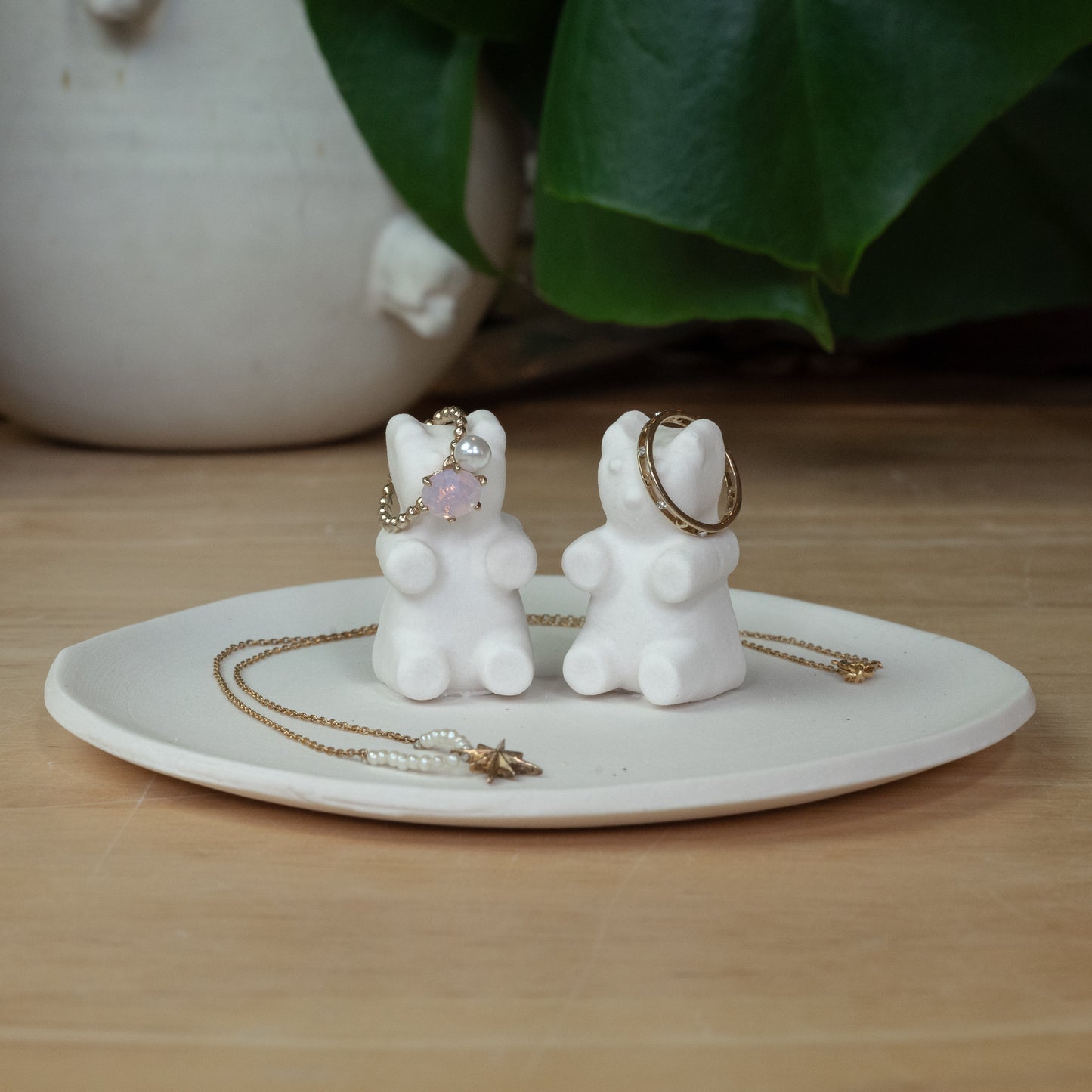 Porcelain ring dish plate gummy bear jewelry holder