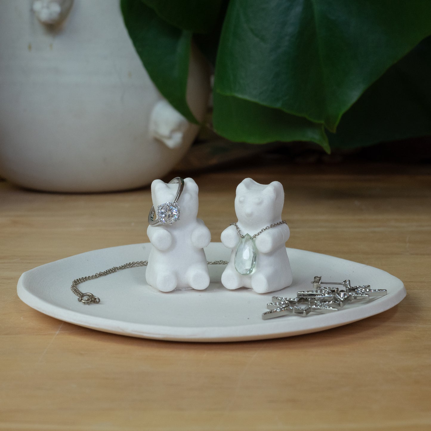 Porcelain ring dish plate gummy bear jewelry holder