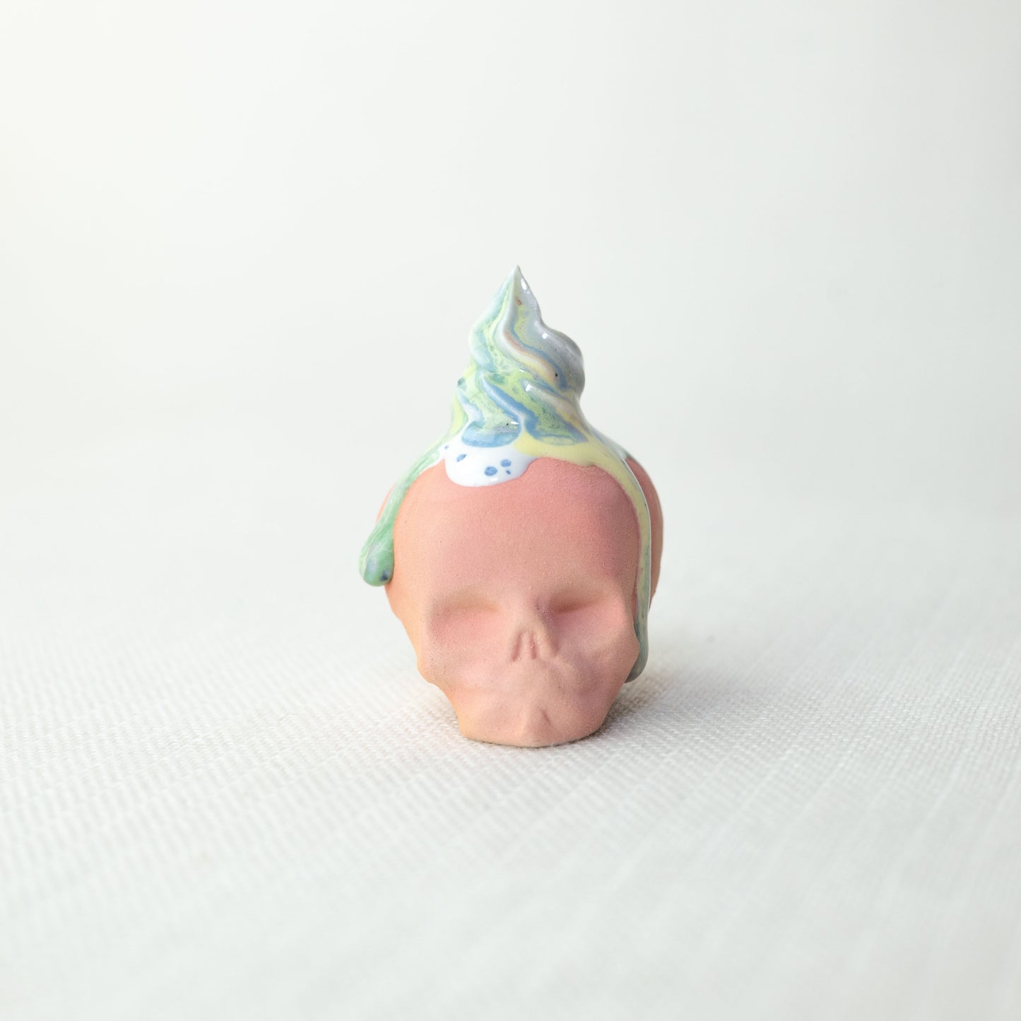 Small Rainbow Unicorn Dessert Skull C4