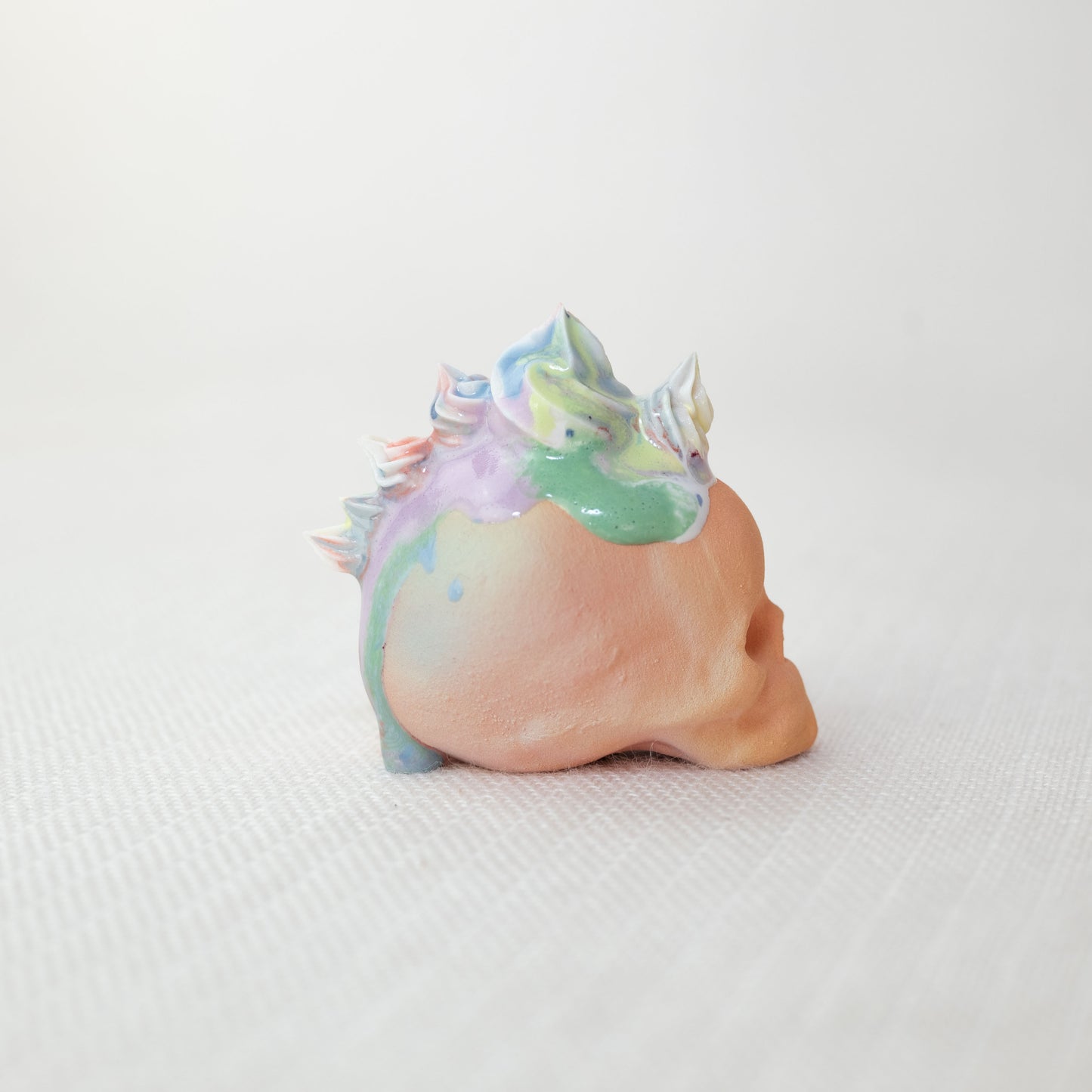 Small Rainbow Unicorn Dessert Skull M1