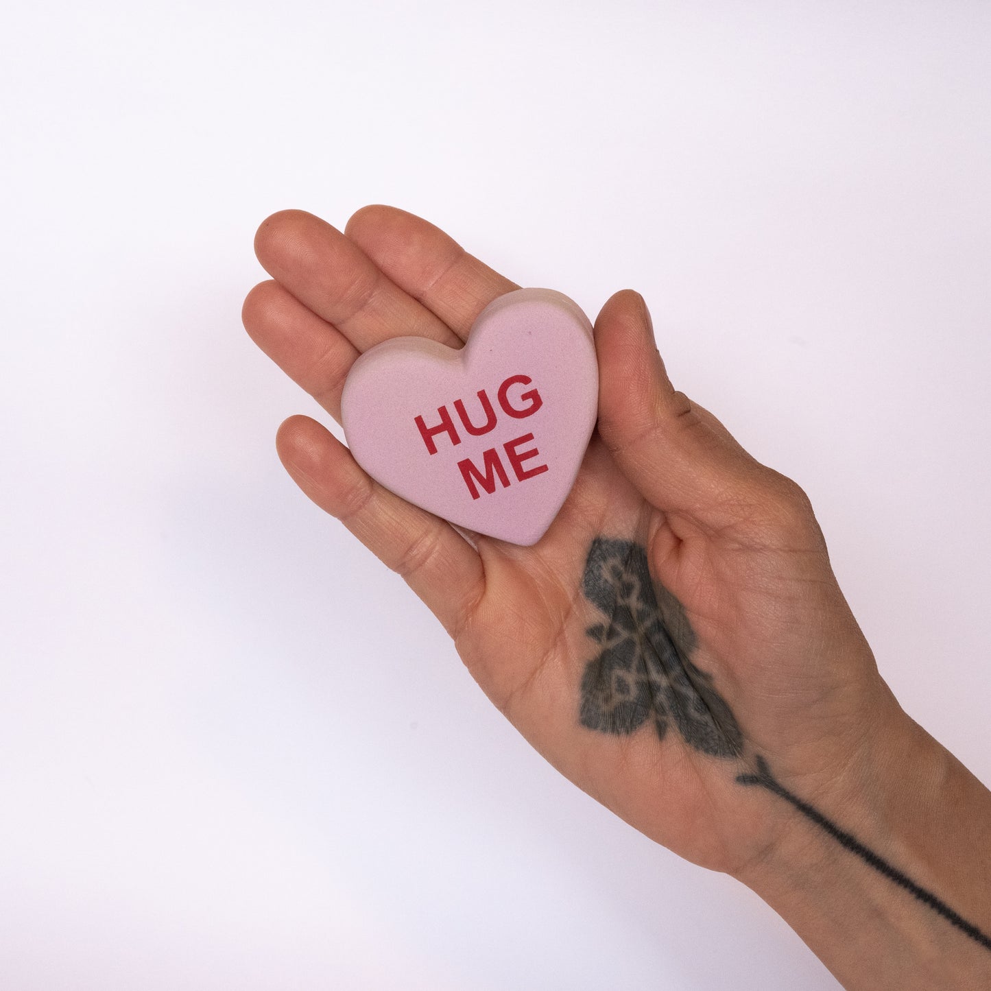 Hug me  oversized conversation heart ceramic decoration