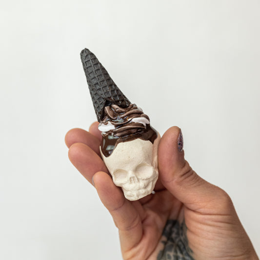 Ceramic Cookies and Cream Vanilla Cone Skull (Small)