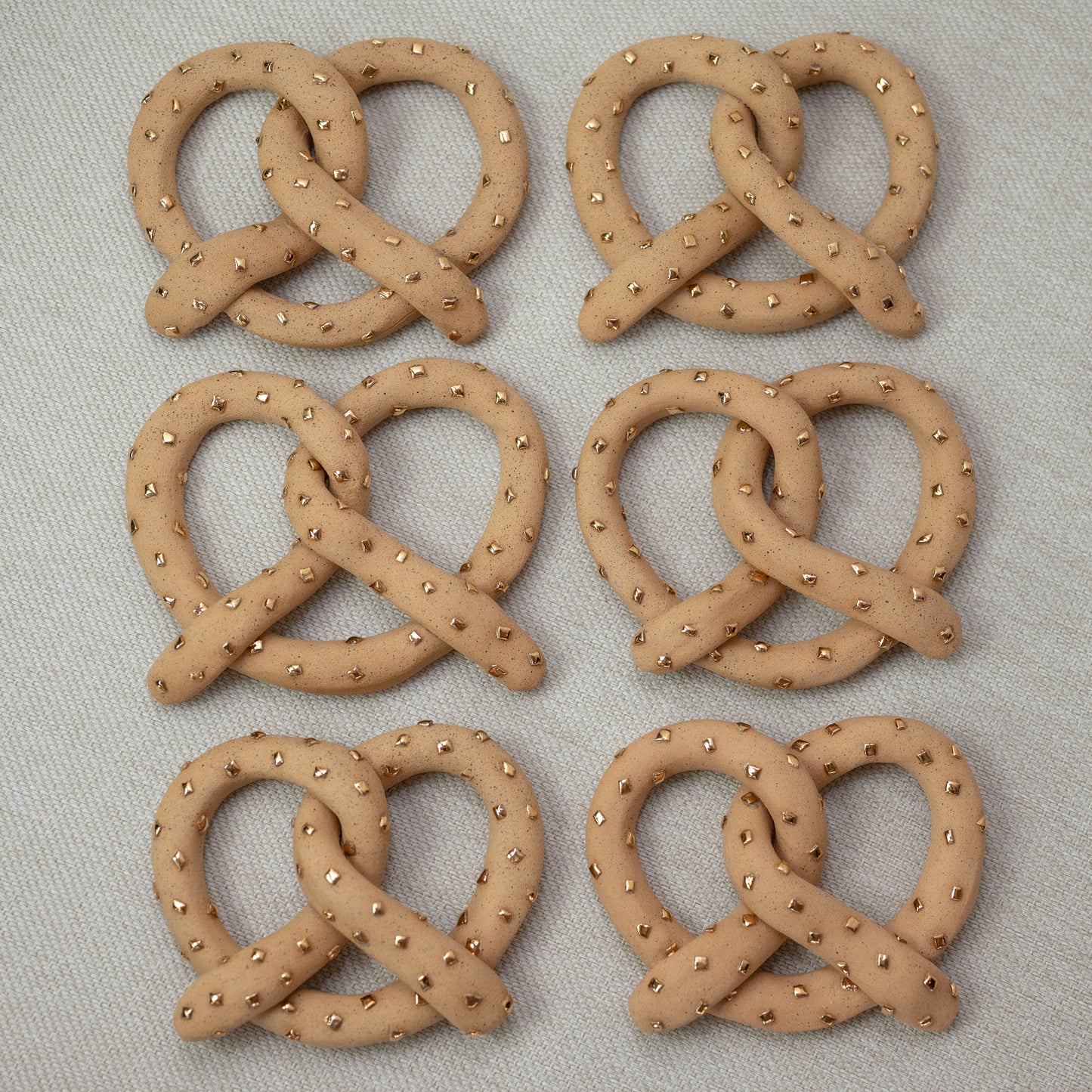 Ceramic Gilded Pretzel (Small)