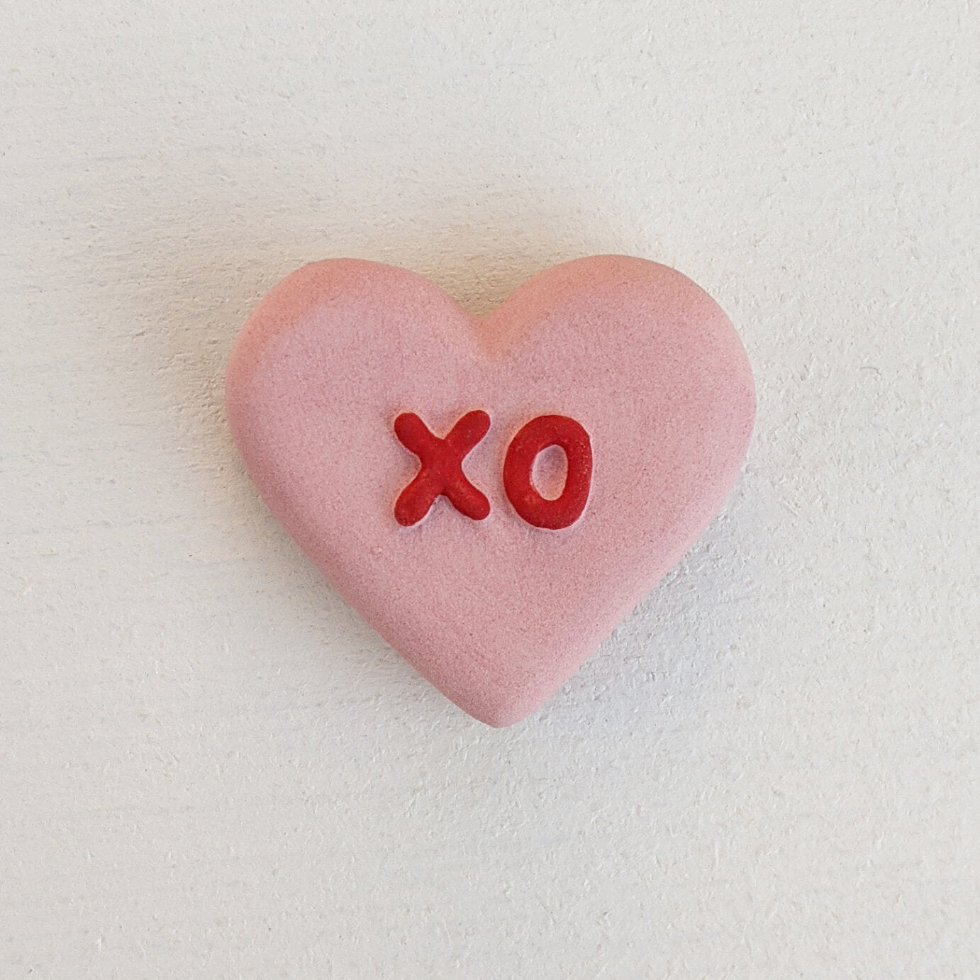 "XO" Porcelain Puffy Conversational Heart