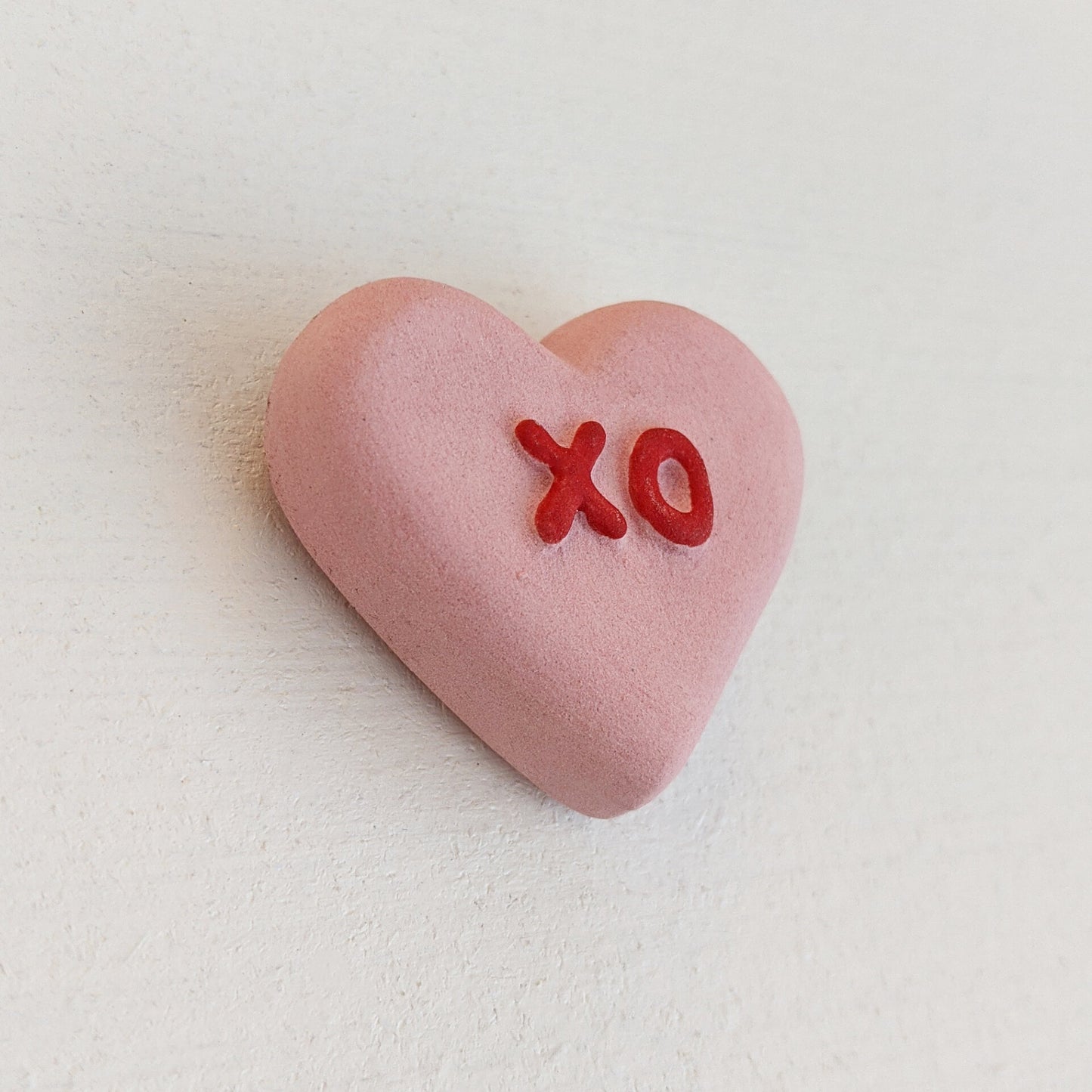 "XO" Porcelain Puffy Conversational Heart